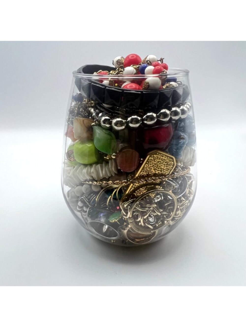 Mixed Jewelry Lot 1 lb 3 oz Wearable Necklaces Rings Earrings Bracelets Unisex - Picture 4 of 8